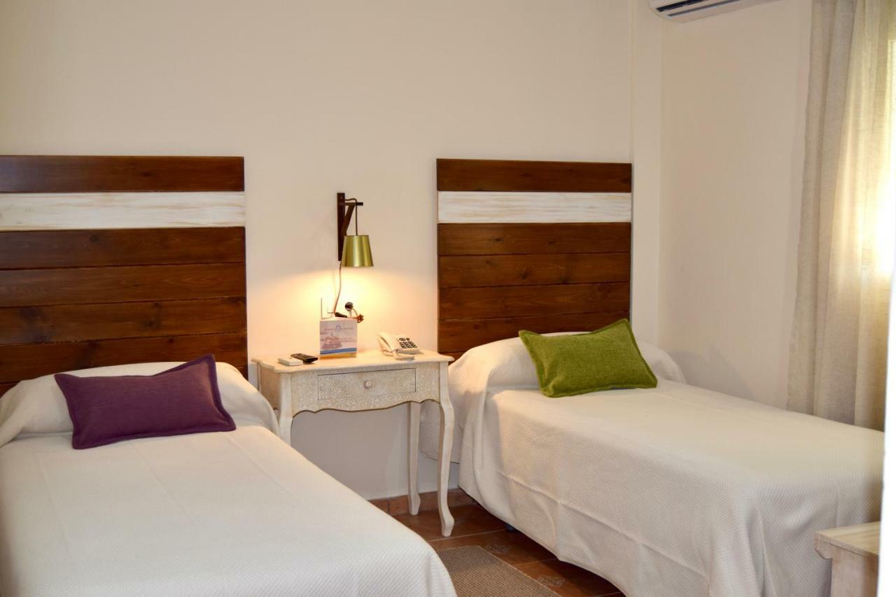 Hotel Puerta De Algadir à El Puerto de Santa María Extérieur photo