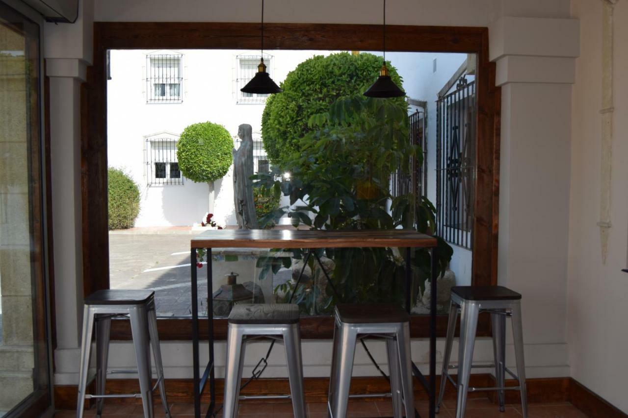 Hotel Puerta De Algadir à El Puerto de Santa María Extérieur photo