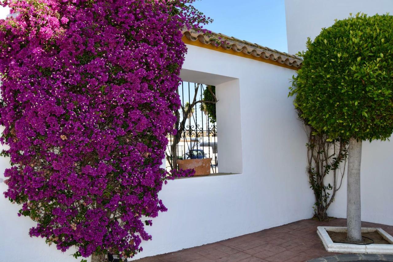 Hotel Puerta De Algadir à El Puerto de Santa María Extérieur photo